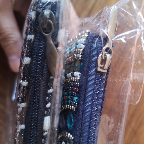 Lot of 2, New Indian Seed Beaded Purses/ Clutches/ Zipped Bags, 4.5" x 6" - Picture 5 of 5